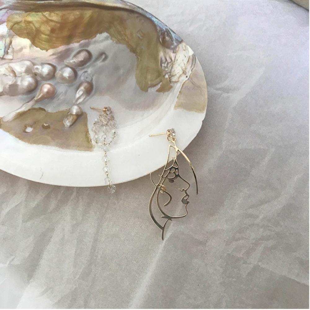 Minimalist Art Portrait Drop Earrings - Picture 3 of 6